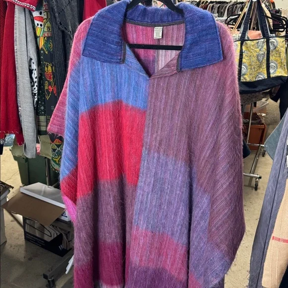 SHAWL - Picture 1 of 1